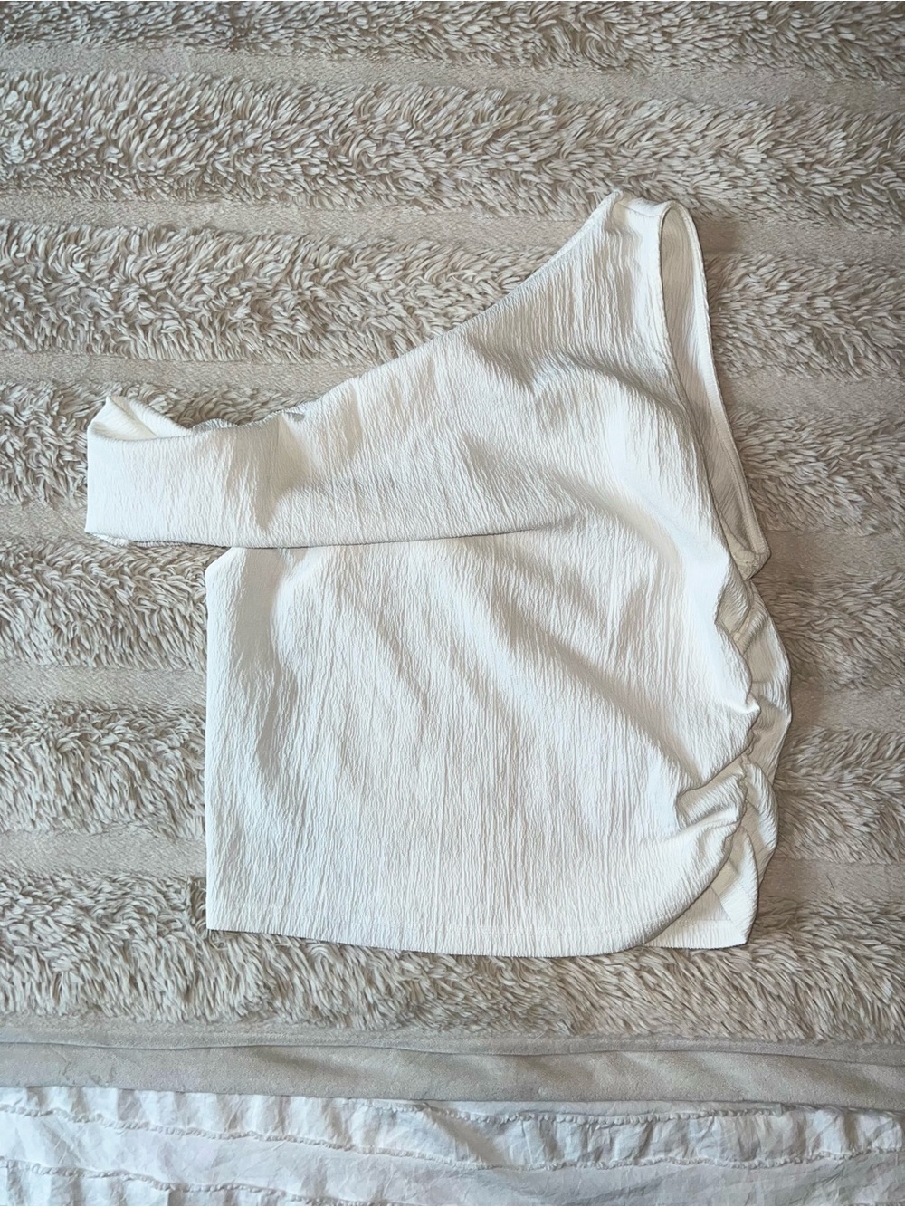 Women’s MANGO White One-Shoulder Sleeveless Top